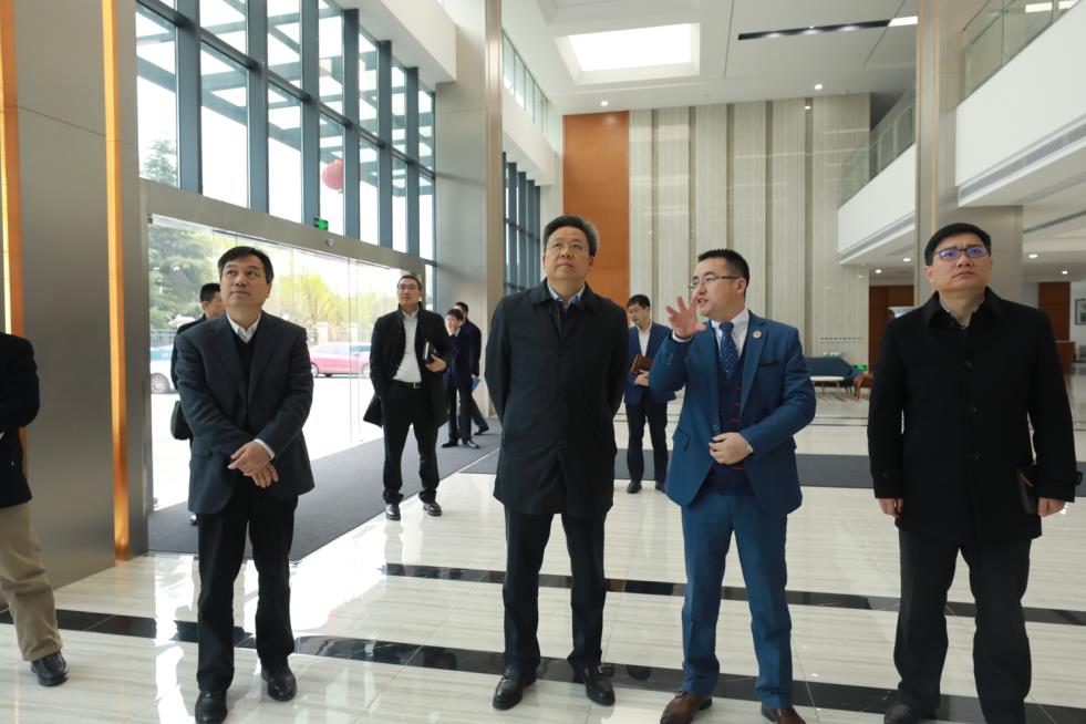 蘇州高新區(qū)黨工委書記、區(qū)長吳新明書記、王牟、黃鋒主任一行調(diào)研通錦